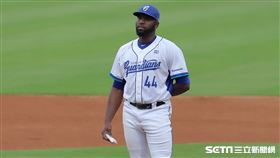 ▲富邦悍將先發投手索沙。（圖／記者劉彥池攝影）