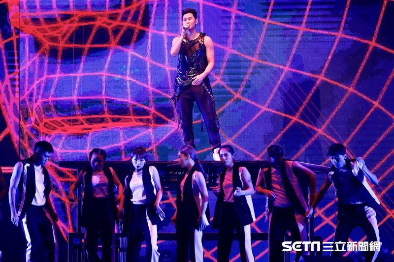 周興哲《你,好不好 巡迴演唱會 DELUXE》。（圖／記者林聖凱攝影）