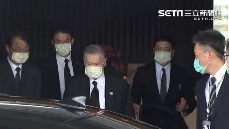 日前首相追悼李登輝…入境即往總統府