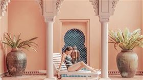 墾丁亞曼達會館打造摩洛哥風格的建築以及恍如身處馬爾地夫的夢幻度假體驗，一地滿足兩種異國度假情懷。（圖／Expedia提供）