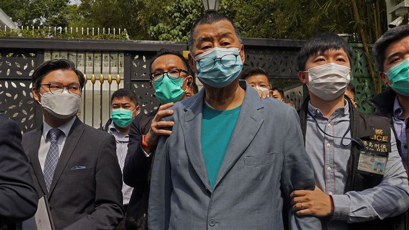 黎智英左右手爆在台灣！知情人士曝…