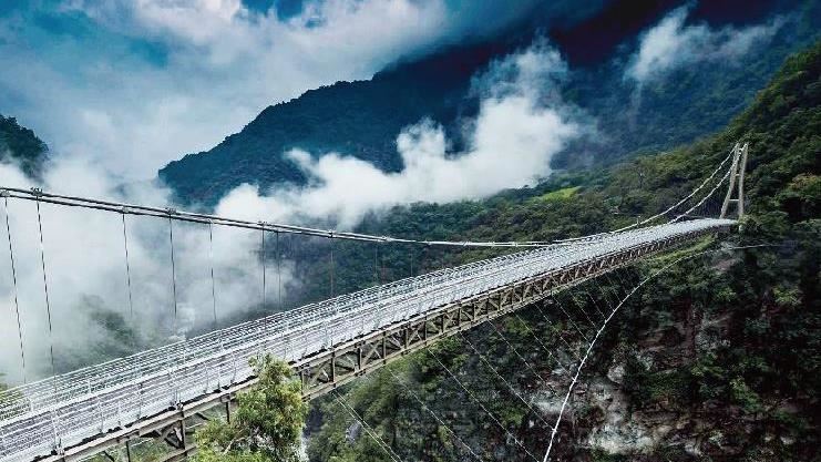 太魯閣絕美「山月吊橋」終於完工啦！