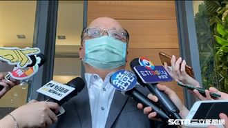 胡志強遭攙扶靈堂　喊羅霈穎死是意外