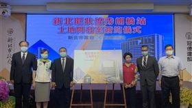 冠德建設、新北市政府舉行簽約儀式，新北環狀線秀朗橋站捷運聯合開發案啟動，2025年完工（圖／業者提供）