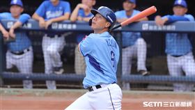 ▲富邦悍將一壘手林益全。（圖／記者劉彥池攝影）