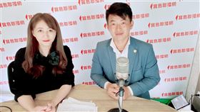 陳柏惟接受簡余晏專訪。（圖／寶島聯播網提供）