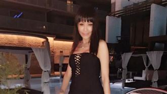 羅霈穎冥誕禮服穿這件　她曝背後意義