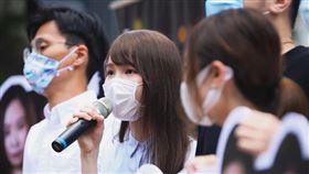 香港警方前往前香港眾志成員周庭住所搜查，並依涉嫌勾結外國勢力、違反《港版國安法》將其拘捕（圖／翻攝自周庭 Agnes Chow Ting）