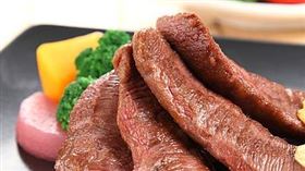 身分證字號有1跟8，陶板屋免費加肉。（圖／業者提供）