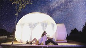 ▲加勒碧渡假莊園Caribbean Villa推出旅遊補助三重優惠，主題式的「兩人星空帳篷泡泡屋」，成為一波拍照打卡的超讚景點！（圖／業者提供）