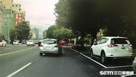 推愛妻洗腎，老夫妻遭撞／翻攝畫面