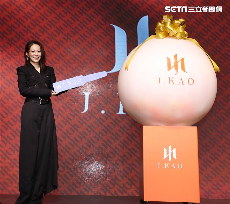 高宇蓁 J.KAO品牌二週年。（記者邱榮吉/攝影）