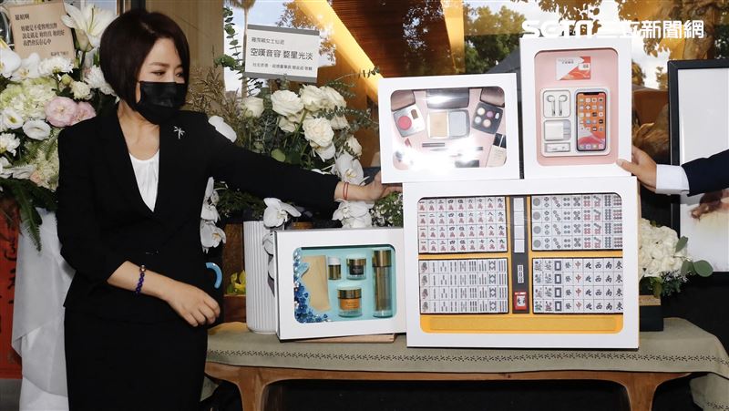 羅霈穎60歲冥誕　于美人曝生日大禮