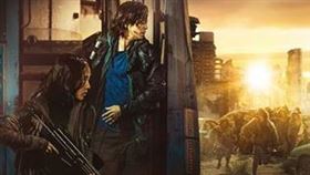 《屍速列車：感染半島》精彩前導海報