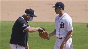 ▲老虎先發投手柏伊德（Matthew Boyd）首局挨「背靠背」全壘打。（圖／美聯社／達志影像）