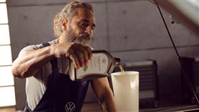 ▲台灣福斯引進0W-30長效型機油（圖／福斯提供）