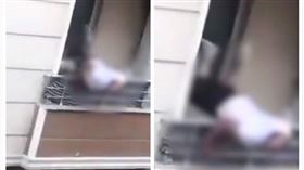 土耳其,鄰居,吵架,墜樓,腦震盪（圖／翻攝自微博）