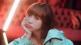 黃于恩（溫妮）發行個人第一首創作單曲《問你喲》。（圖／哈囉你好工作室）