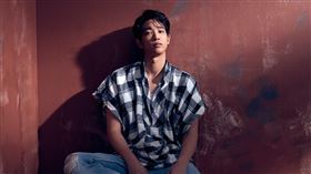 劉以豪將發行首張EP《U》。（圖／何樂音樂提供）