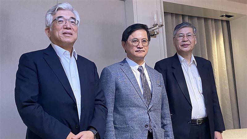 整併鎧勝助海外布局　和碩：是一家人