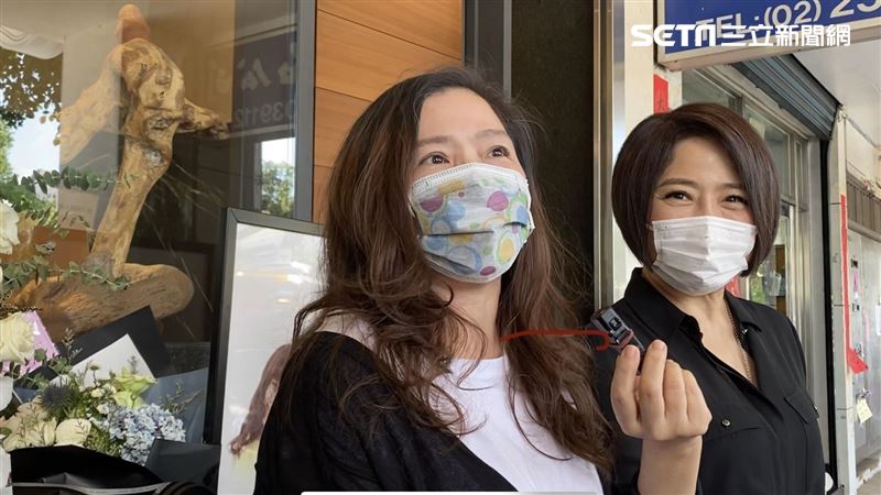 羅霈穎當紅娘　偷看豬哥亮求婚字條