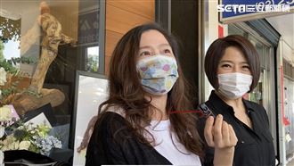 羅霈穎當紅娘　偷看豬哥亮求婚字條