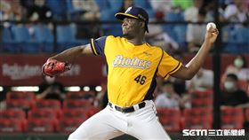 ▲中信兄弟先發投手德保拉。（圖／記者劉彥池攝影）