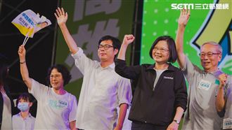 蔡英文疾呼「光復高雄」 陳其邁哭了