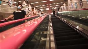 比地獄18層還深！重慶地鐵衝地底31層　民眾直呼：惡夢 （圖／翻攝自新華網微博）