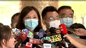 江啟臣陪同李眉蓁接受媒體聯訪。