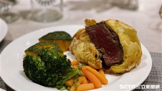 盤點IKEA新美食　竟有威靈頓牛排