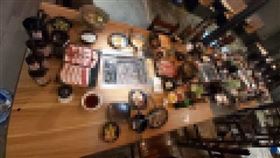 吃到飽,浪費,食材,完食,燒烤(翻攝自 爆怨公社)