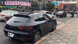 保時捷男突休克　追撞6機車送醫亡