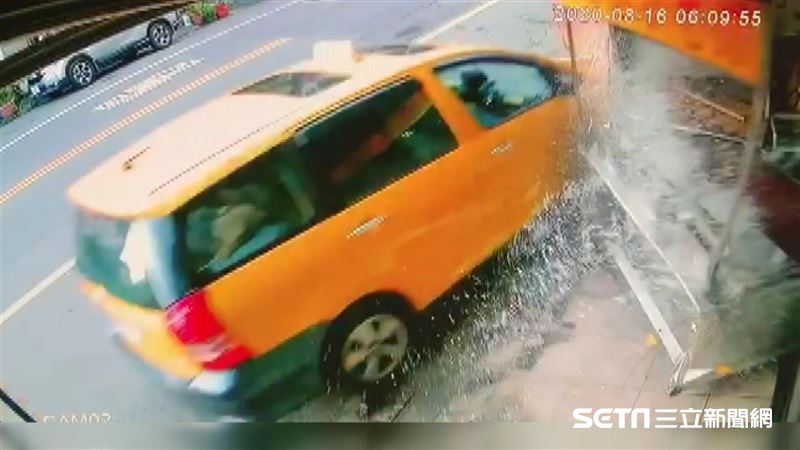 值夜班保全下班　疑累翻…洗腎男自撞