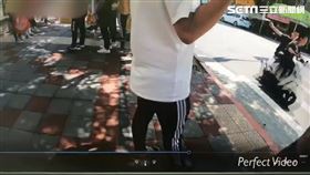 北市2名年輕男子騎車朝人群噴灑辣椒水。（圖／翻攝畫面）