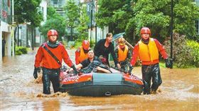 四川成都金堂縣驚爆「本世紀最大洪水」，災情慘重。（圖／翻攝自四川日報微博）