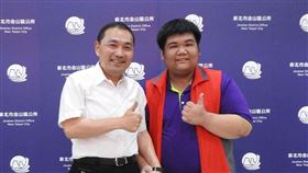 侯友宜,金山小編陳嘉緯,臉書