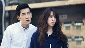 歐陽妮妮、張書豪、蔡黃汝（豆花妹）與張捷主演中天《腦波小姐》。圖／麗象影業提供