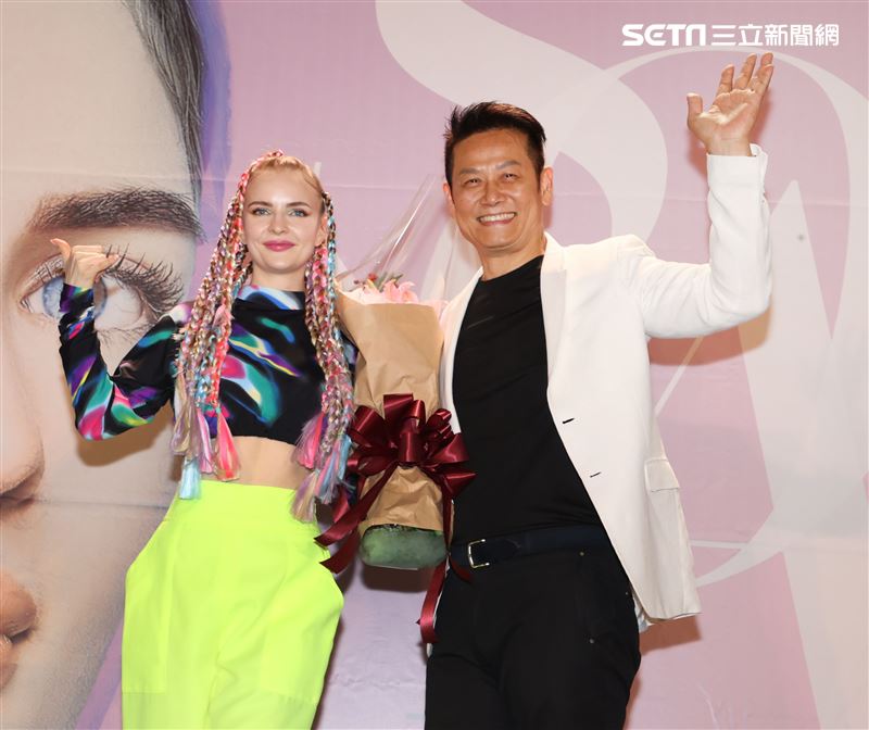 徐乃麟為未來的媳婦Soa 宋蕊安站台加油打氣。（記者邱榮吉/攝影）