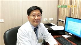 黃怡翔醫師建議，晚期肝癌治療可選擇健保給付的標靶藥物，透過一二線接軌治療，延長患者存活期。