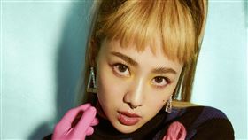 鬼鬼,吳映潔,黃偉晉,呂薔Amuyi,婁峻碩,孫尤安。avex taiwan提供