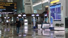 印尼考慮開放國際旅客印尼3月下旬限制國際旅客入境，位於雅加達的國際機場4月24日相當冷清。目前印尼正考慮逐步開放國際旅客。中央社記者石秀娟雅加達攝　109年6月13日
