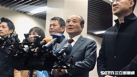 國民黨立委江啟臣拜會前立法院長王金平。（圖／記者林恩如攝影）