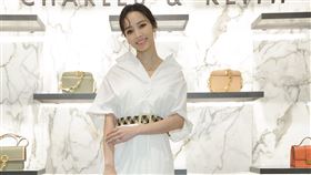 侯佩岑。（圖／CHARLES & KEITH提供）