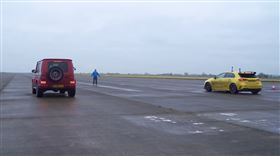 ▲賓士A45 S對決G63（圖／翻攝自carwow Youtube）