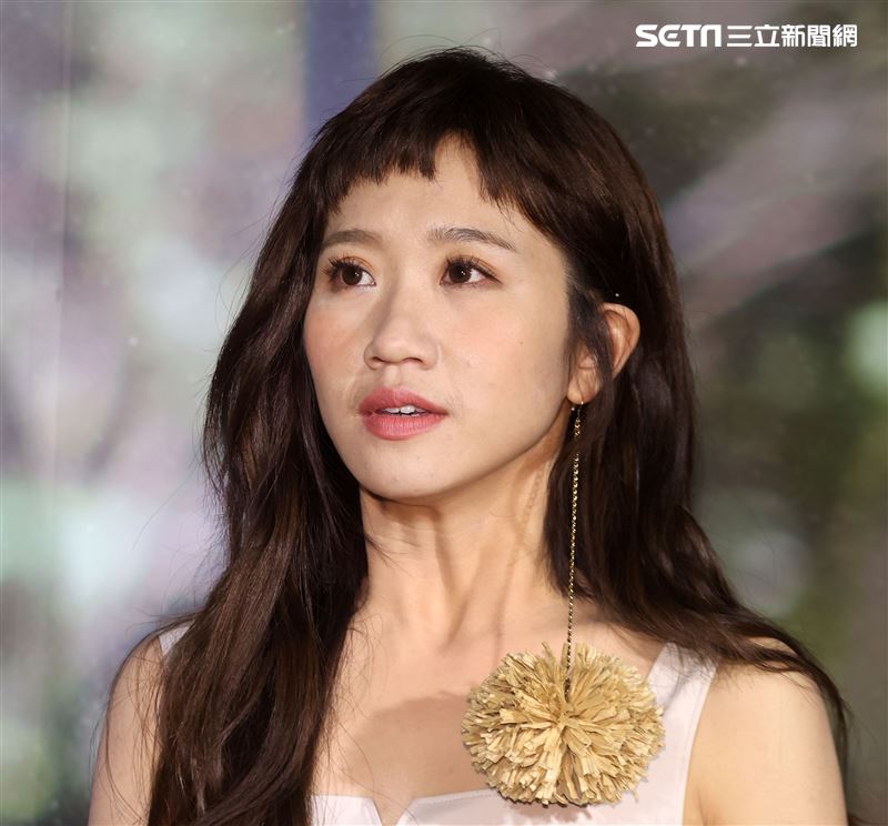 黃路梓茵音樂分享會聽到為阿公阿嬤寫的歌不盡落淚。（記者邱榮吉/攝影）