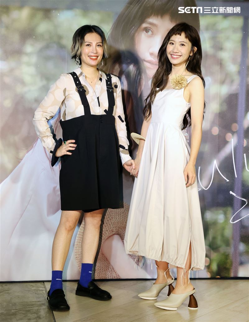 黃路梓茵音樂分享會由魏如萱主持。（記者邱榮吉/攝影）