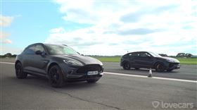 ▲奧斯頓馬丁DBX對決藍寶堅尼Urus（圖／翻攝自Lovecars Youtube）