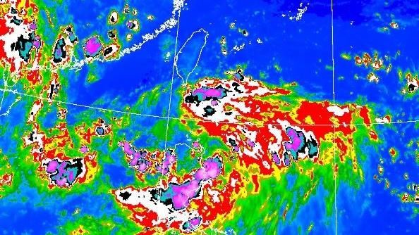 入夜雨彈襲　2縣市大雨特報下到明天