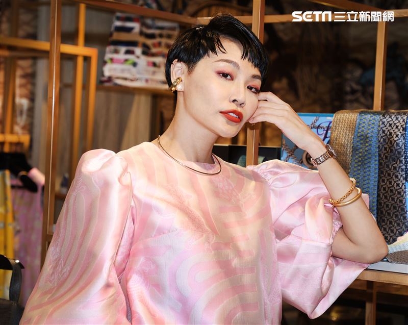 造型師JUDY三立新聞網專訪。（記者邱榮吉/攝影）
